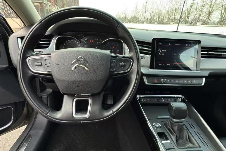 雪铁龙C5 2017款 350THP 自动豪华型中控内饰7003