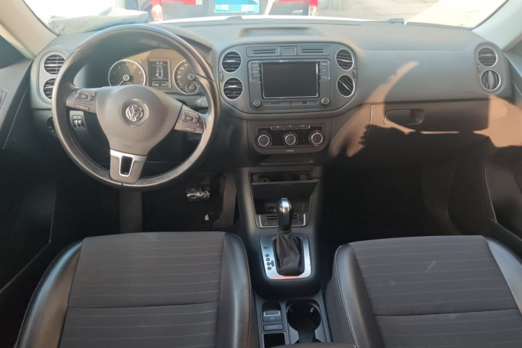 大众 途观 2016款 280TSI 自动两驱丝绸之路风尚版中控内饰12