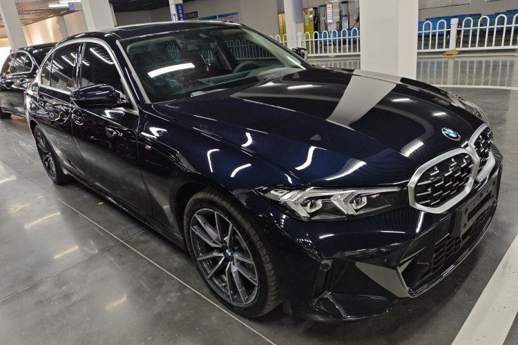 宝马3系 2025款 325Li M运动套装车身外观6002