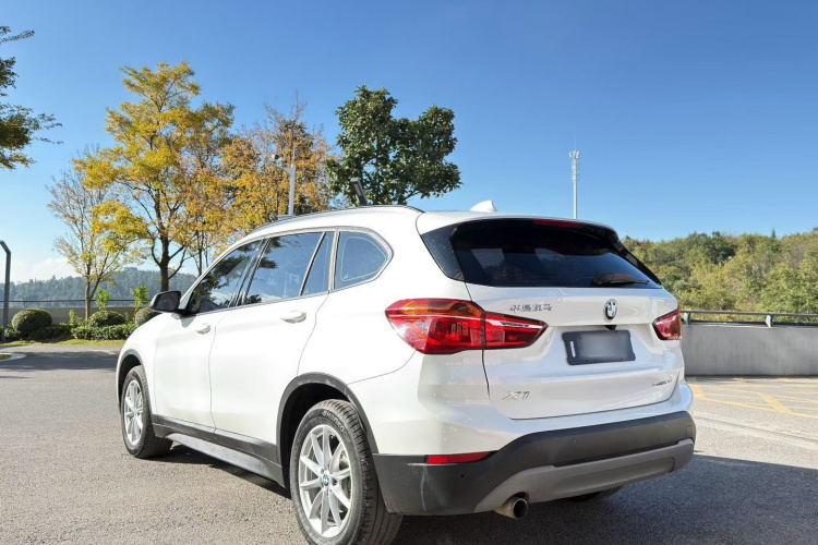 宝马X1 2018款 sDrive18Li 时尚型车身外观6005