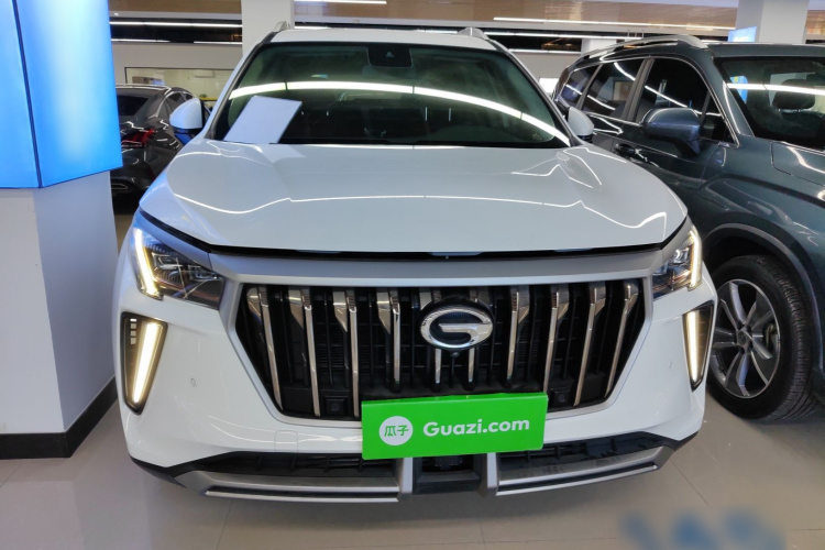 广汽传祺 传祺GS4 PLUS 2022款 390T 自动星际版车身外观2