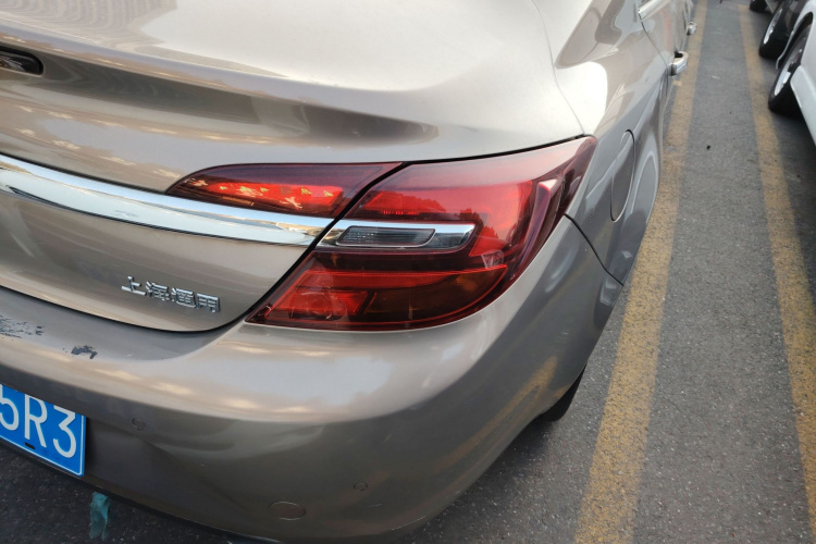 别克 君威 2014款 2.0L 精英时尚型车身外观9