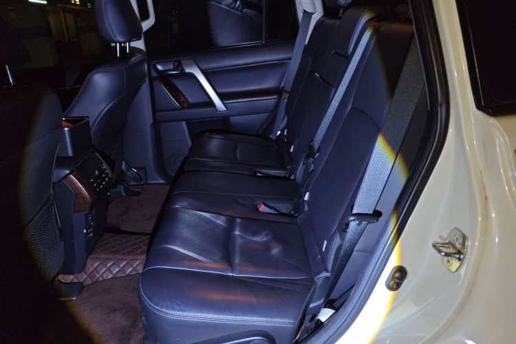 丰田 普拉多 2016款 3.5L 自动TX-L NAVI中控内饰7004