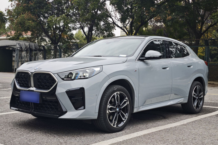 宝马X2(进口) 2024款 sDrive25i M运动套装车身外观1