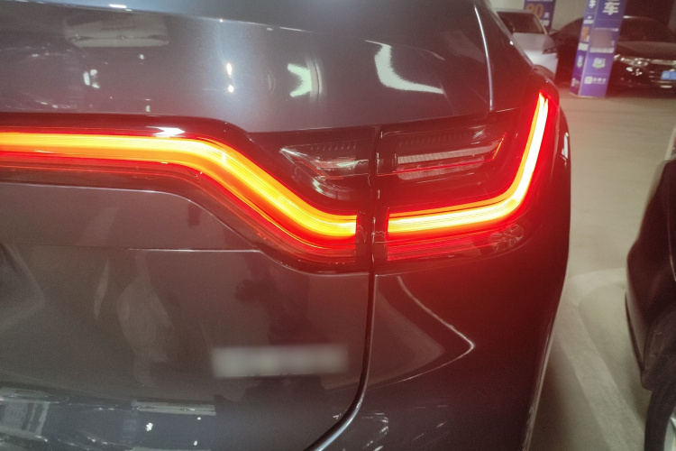 蔚来EC6 2020款 440KM 性能版车身外观9