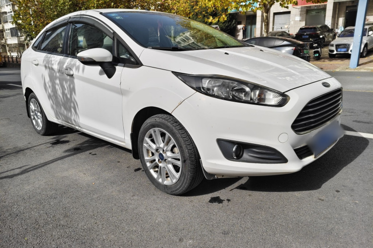 福特 嘉年华 2013款 三厢 1.5L 自动品尚型车身外观6002