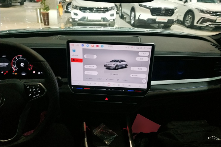 大众 帕萨特 2025款 Pro 380TSI 星空龙尊版中控内饰12