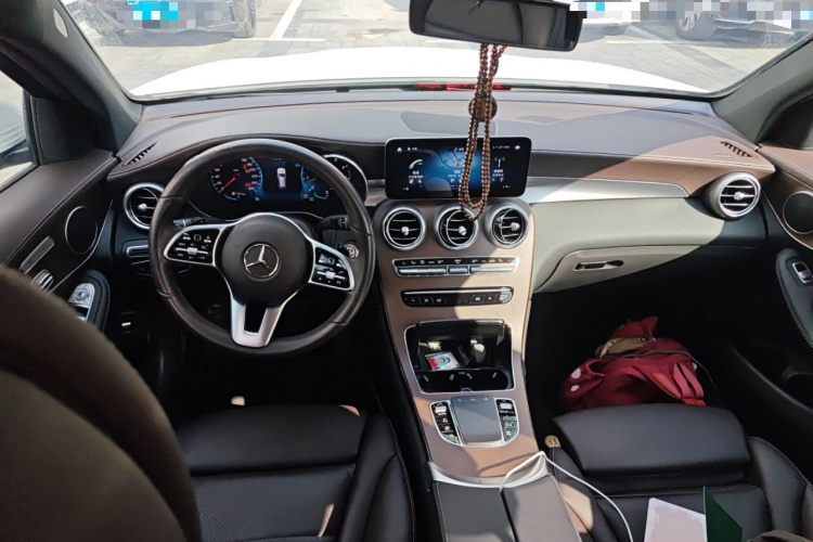 奔驰GLC 2022款 改款 GLC 300 L 4MATIC 动感型臻藏版中控内饰12