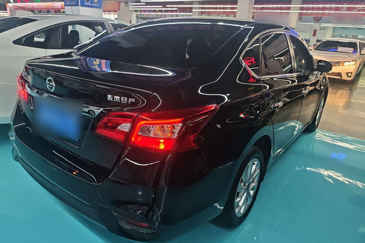 日产 轩逸 2022款 经典 1.6XE CVT舒适版车身外观7