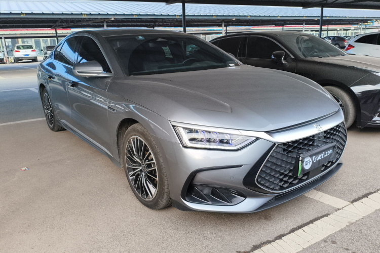 比亚迪 汉 2022款 DM-i 121KM 尊荣型车身外观3