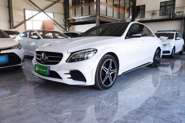 奔驰C级 2019款 C 260 运动版 4MATIC车身外观1