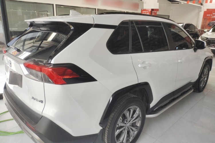 丰田 RAV4荣放 2024款 2.0L CVT两驱风尚Plus版车身外观7