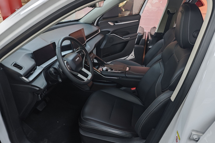 哈弗H6 2021款 第三代 1.5T 自动两驱Pro中控内饰7001