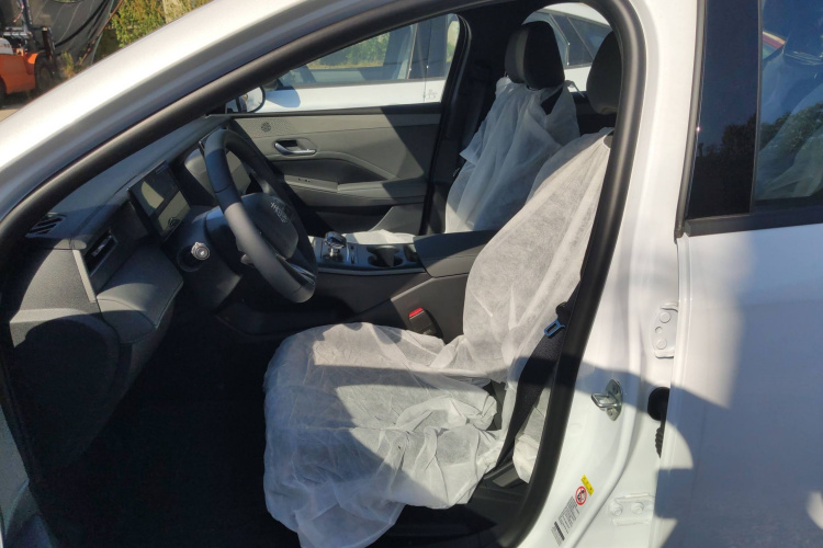 比亚迪 秦PLUS 2025款 DM-i 智驾版 55KM领先型局部细节19