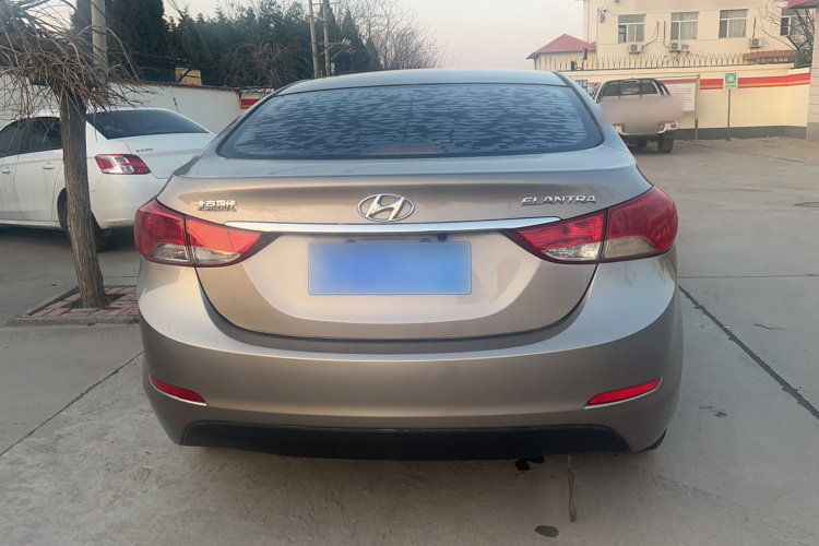 现代 朗动 2015款 1.6L 手动时尚型车身外观6004