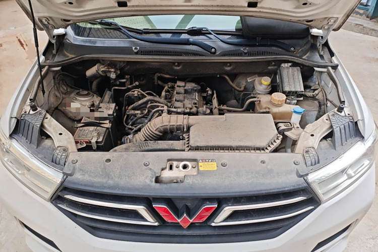 五菱汽车 五菱宏光 2019款 1.5L S标准型国VI LAR局部细节24