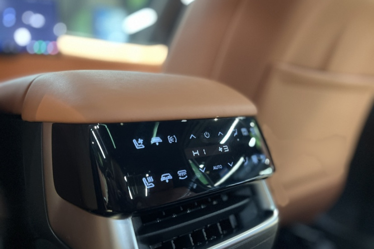 长安启源E07 2025款 增程 四驱 39kWh Max智驾版中控内饰7004