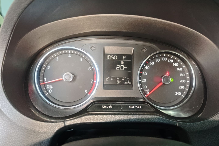 大众 Polo 2016款 1.6L 自动舒适型局部细节14