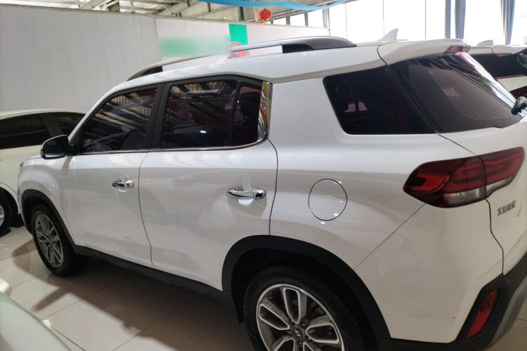 北京现代ix35 2019款 2.0L 自动两驱智勇·畅享版 国VI车身外观4