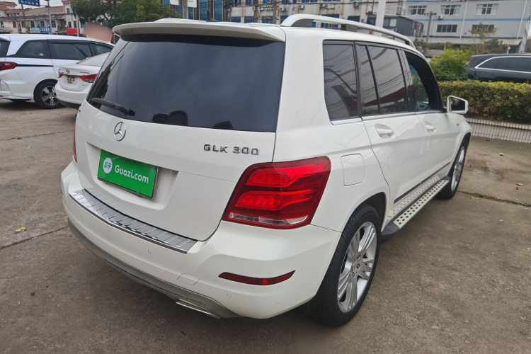 奔驰GLK级 2015款 GLK 260 4MATIC 动感型 极致版车身外观7