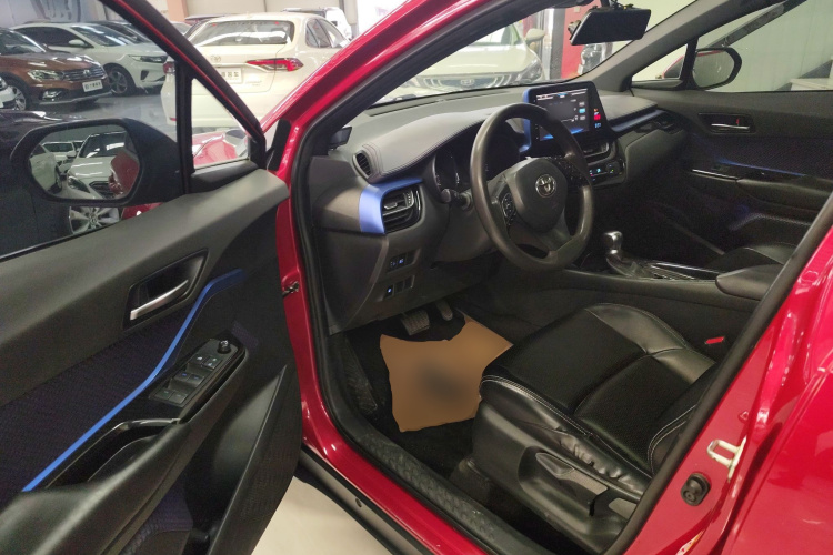 丰田C-HR 2018款 2.0L 领先天窗版 国VI中控内饰7003