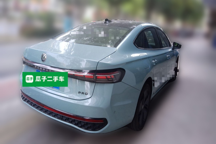 大众 帕萨特 2025款 Pro 380TSI 星空龙尊版车身外观7