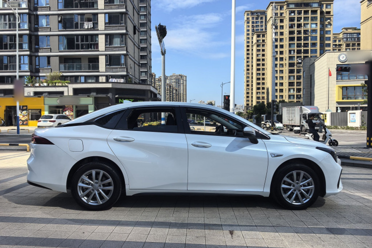 埃安 AION S 2023款 魅 580 磷酸铁锂车身外观6006