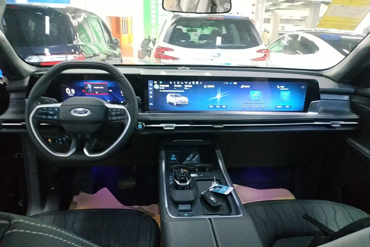 福特 2025款 锐界L 2.0T EcoBoost 两驱七座豪华型中控内饰12