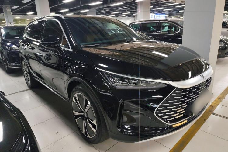 比亚迪 唐新能源 2022款 DM-p 215KM 四驱旗舰型车身外观3