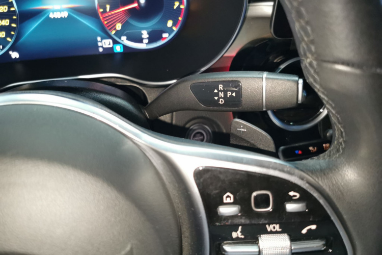 奔驰GLC轿跑 2020款 GLC 260 4MATIC 轿跑SUV局部细节18