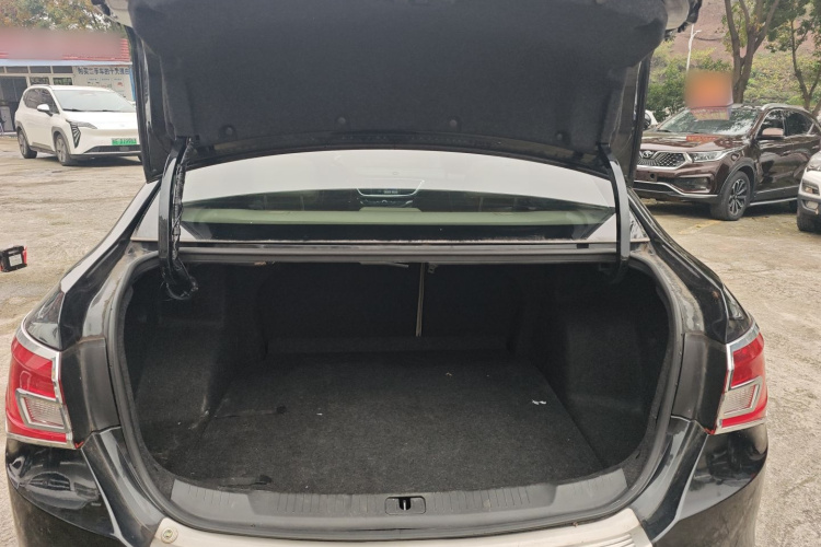 别克 英朗 2015款 15N 自动豪华型机舱底盘23