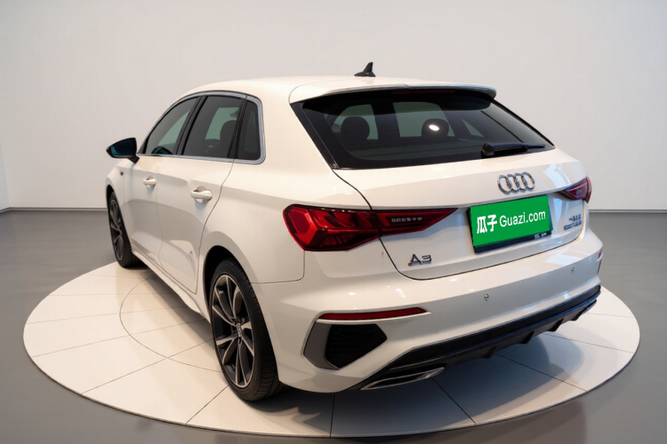奥迪A3 2022款 Sportback 35 TFSI 豪华运动型车身外观5