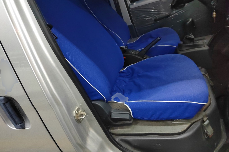 五菱汽车 五菱之光 2020款 1.2L 实用型 国VI LSI局部细节41