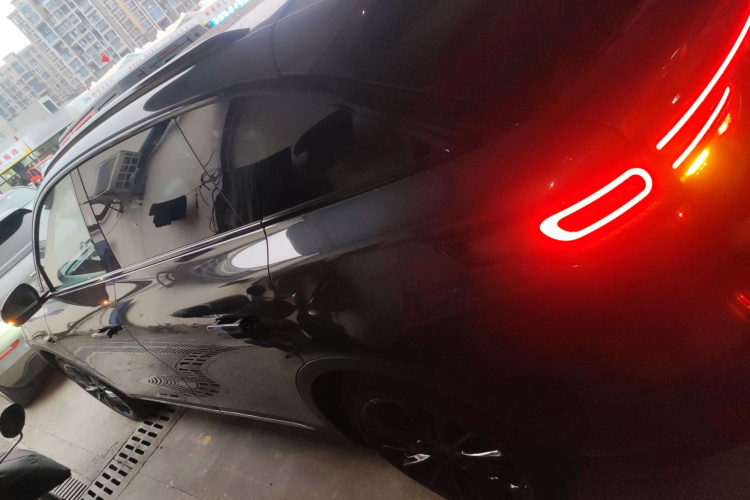 零跑汽车 零跑C11 2023款 纯电 580四驱性能版车身外观4