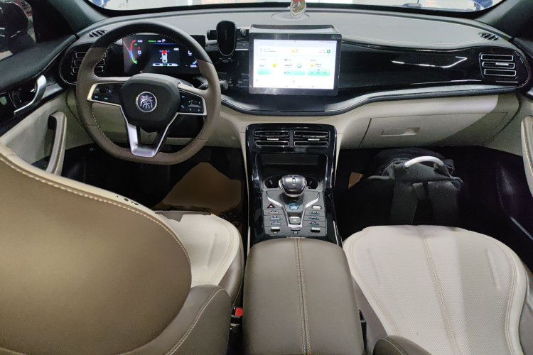 比亚迪 秦PLUS 2023款 冠军版 DM-i 55KM领先型中控内饰12