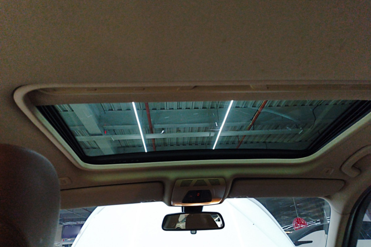 宝马3系 2015款 320Li 超悦版豪华设计套装局部细节22