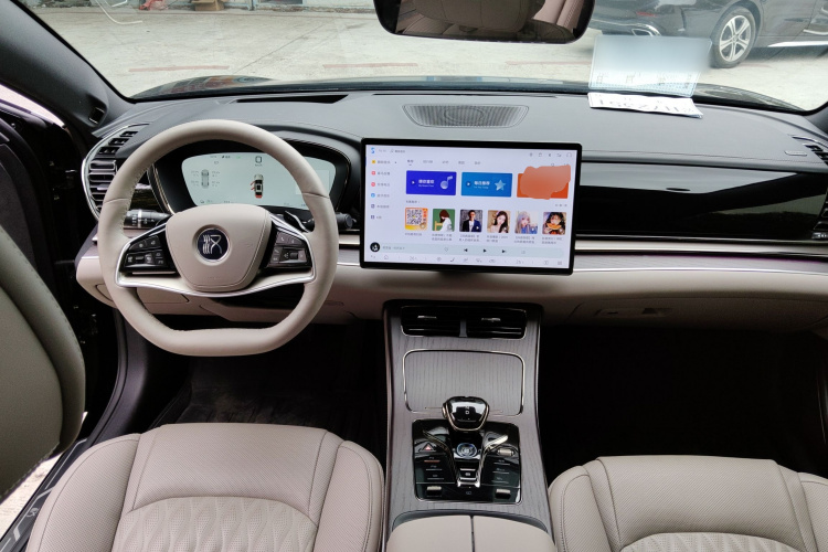 比亚迪 汉 2025款 EV 701KM尊享型中控内饰12