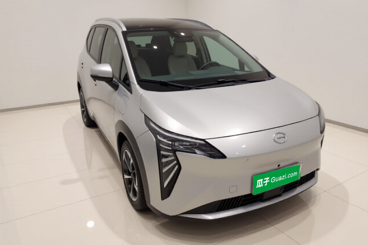 埃安 AION Y 2022款 Plus 70 智领版车身外观3