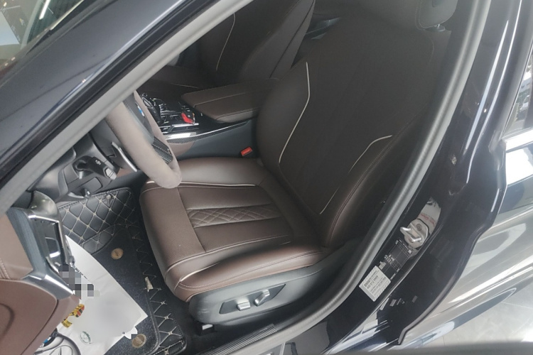 宝马5系 2023款 530Li 领先型 M运动套装局部细节19