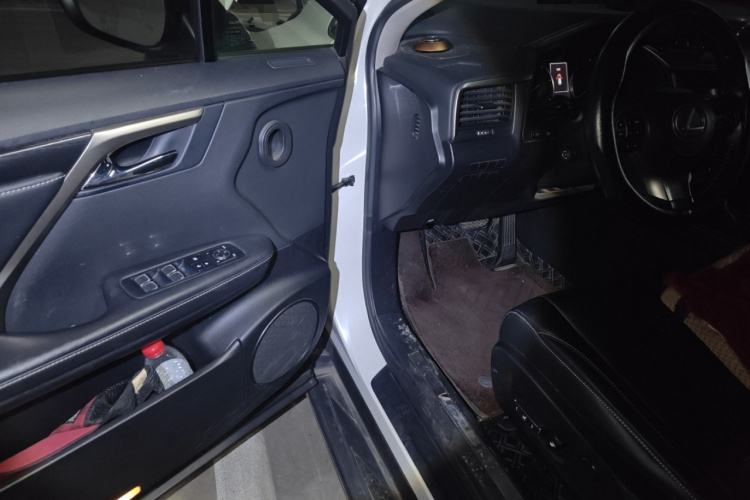 雷克萨斯RX 2016款 300 两驱精英版 国V中控内饰7003