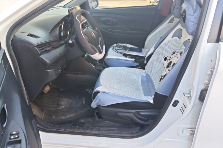 丰田 威驰FS 2021款 1.5L CVT锋驰版局部细节19