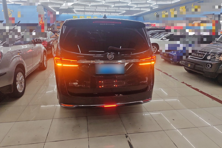 别克GL8 2021款 陆上公务舱 652T 豪华型车身外观6004