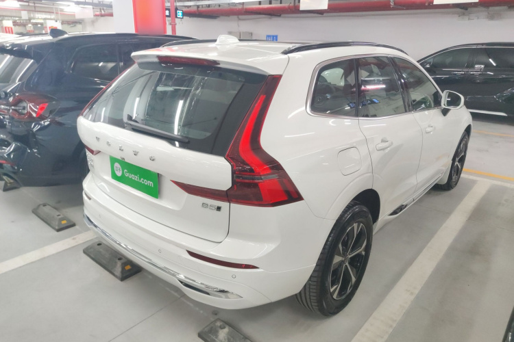 沃尔沃XC60 2026款 B5 四驱智逸豪华版车身外观6005