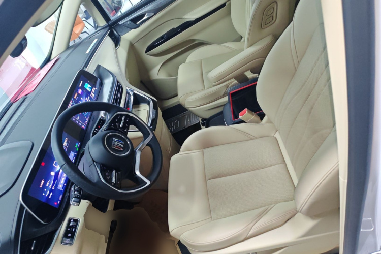 别克GL8新能源 2025款 陆尚 尊享版 7座中控内饰19