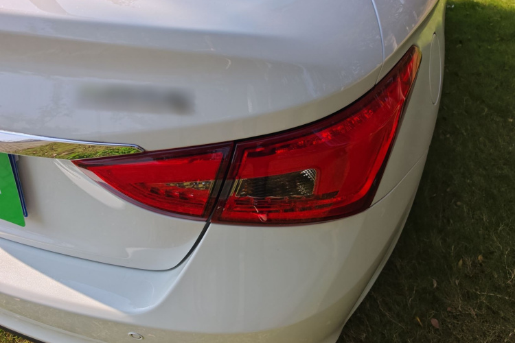 奇瑞 艾瑞泽5 2021款 PRO 1.5L CVT青春版车身外观6008