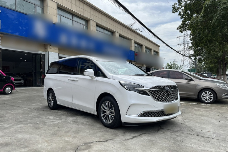 别克GL8 2020款 ES陆尊 653T 尊享型车身外观6002