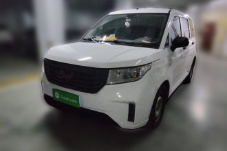 五菱汽车 五菱宏光PLUS 2019款 1.5T 手动标准型 5座