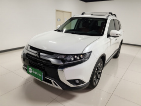 三菱 欧蓝德 2020款 2.4L 四驱致享版 7座