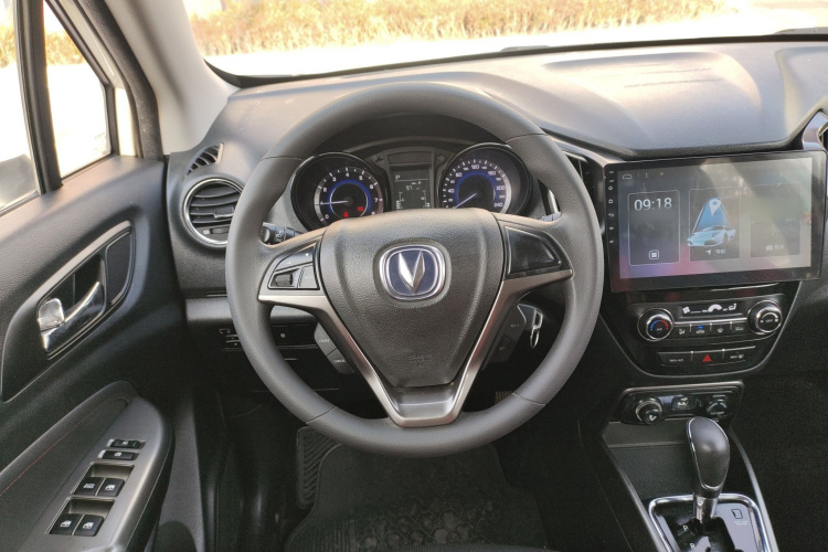 长安CS15 2017款 1.5L 自动豪华天窗版局部细节13