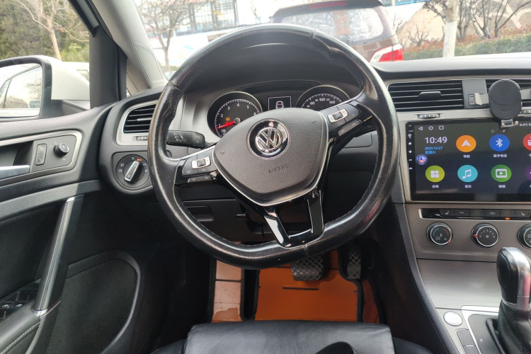 大众 高尔夫 2016款 230TSI 自动豪华型中控内饰13